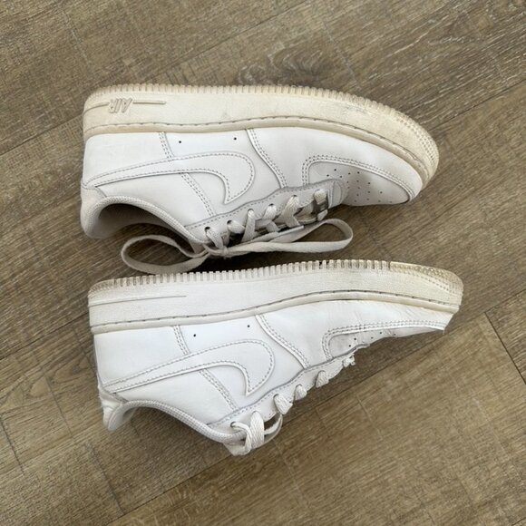 Nike Air Force 1 White Size 5Y 6.5 Womens - Picture 5 of 9